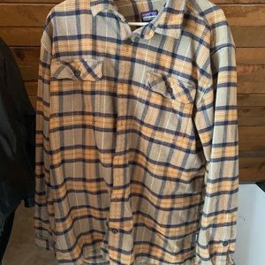 Patagonia men’s flannel